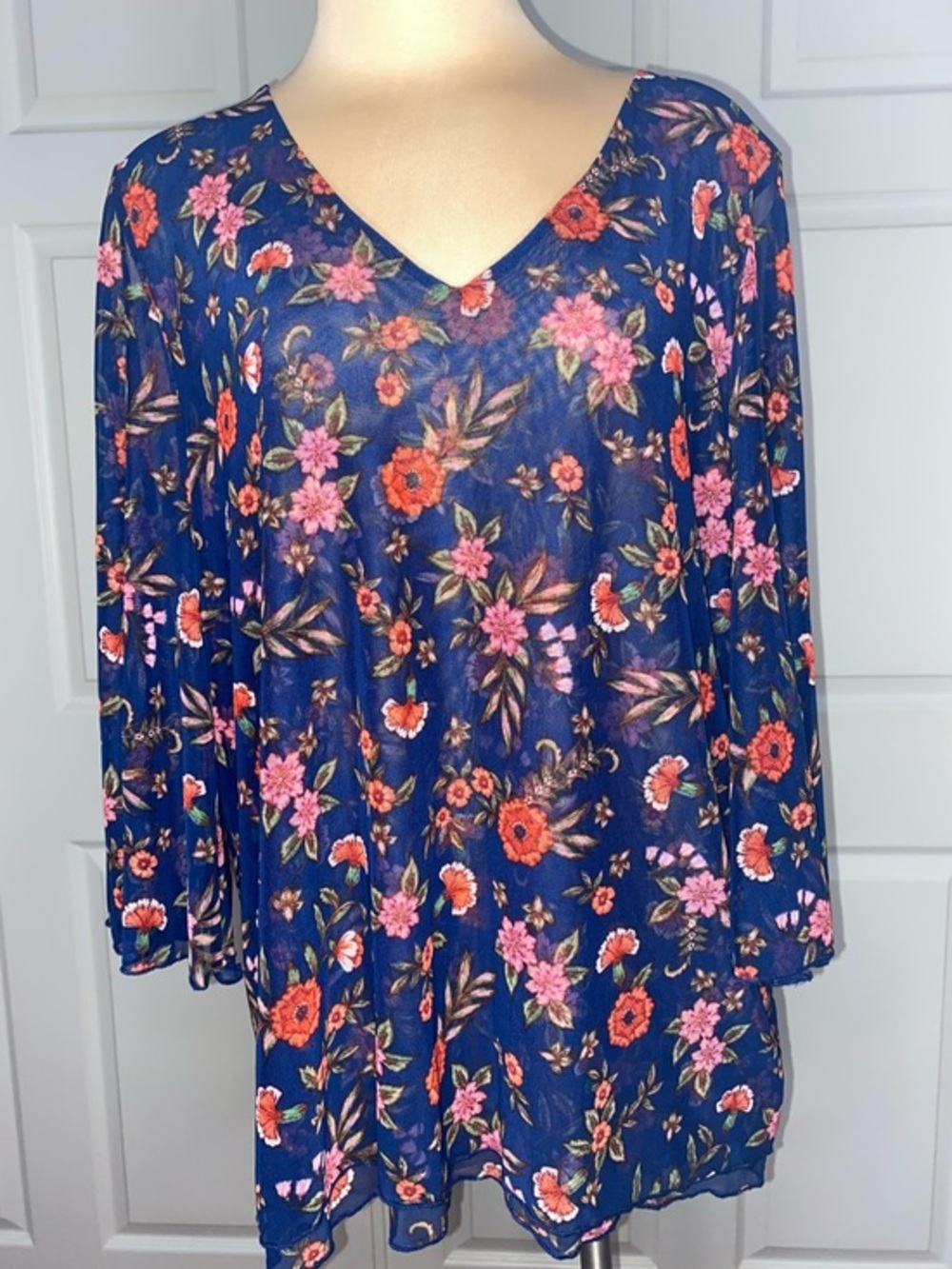 Leo & Nicole Navy Floral V-Neck Tunic with Pink & Coral Blooms